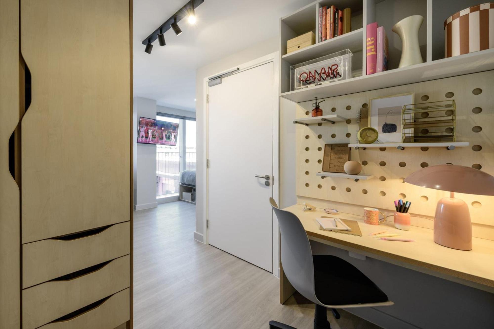 Cosy Living Ensuites At Trendy Wick Park In Apartament Londra